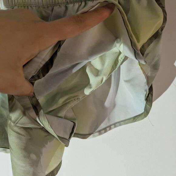 DSG Performance Stride High Rise 3" Athletic Shorts Women's Size Small - Picture 7 of 9